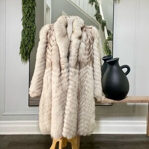 VINTAGE | Silver Fox Cream Long Fur Coat - m